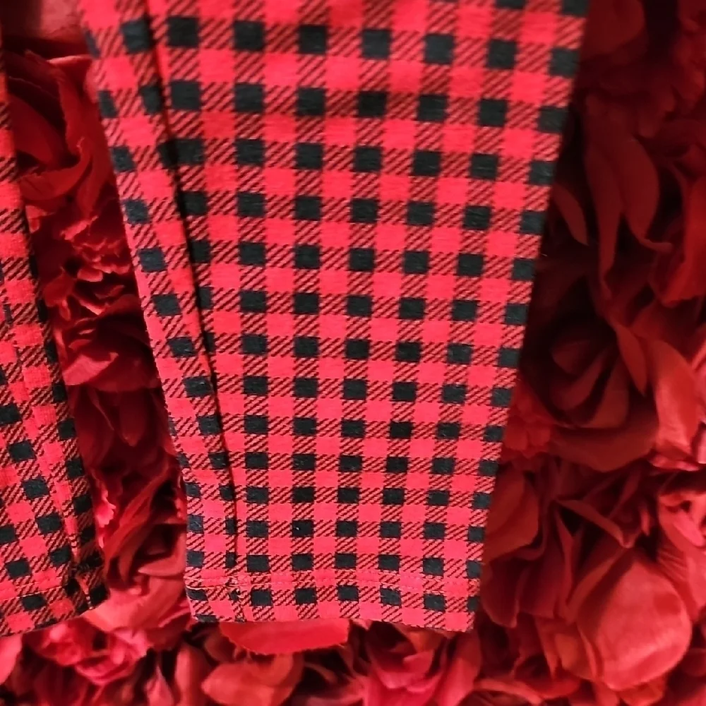 Carter's NWT Girls Black and Red Checkered Leggings Set Size 5T Top & 6-6X Pants